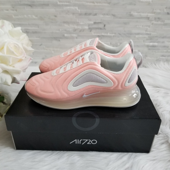 New NIKE Air Max 720 Women's Sneakers - Picture 3 of 6